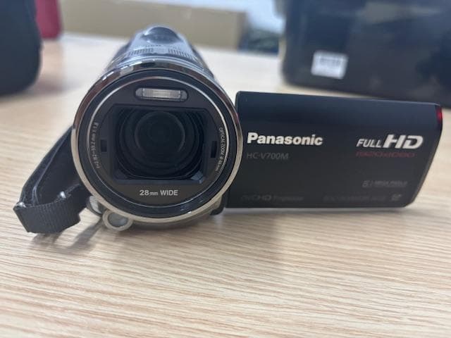 【通電確認済】Panasonic パナソニック HC-V700M　ビデオカメラ