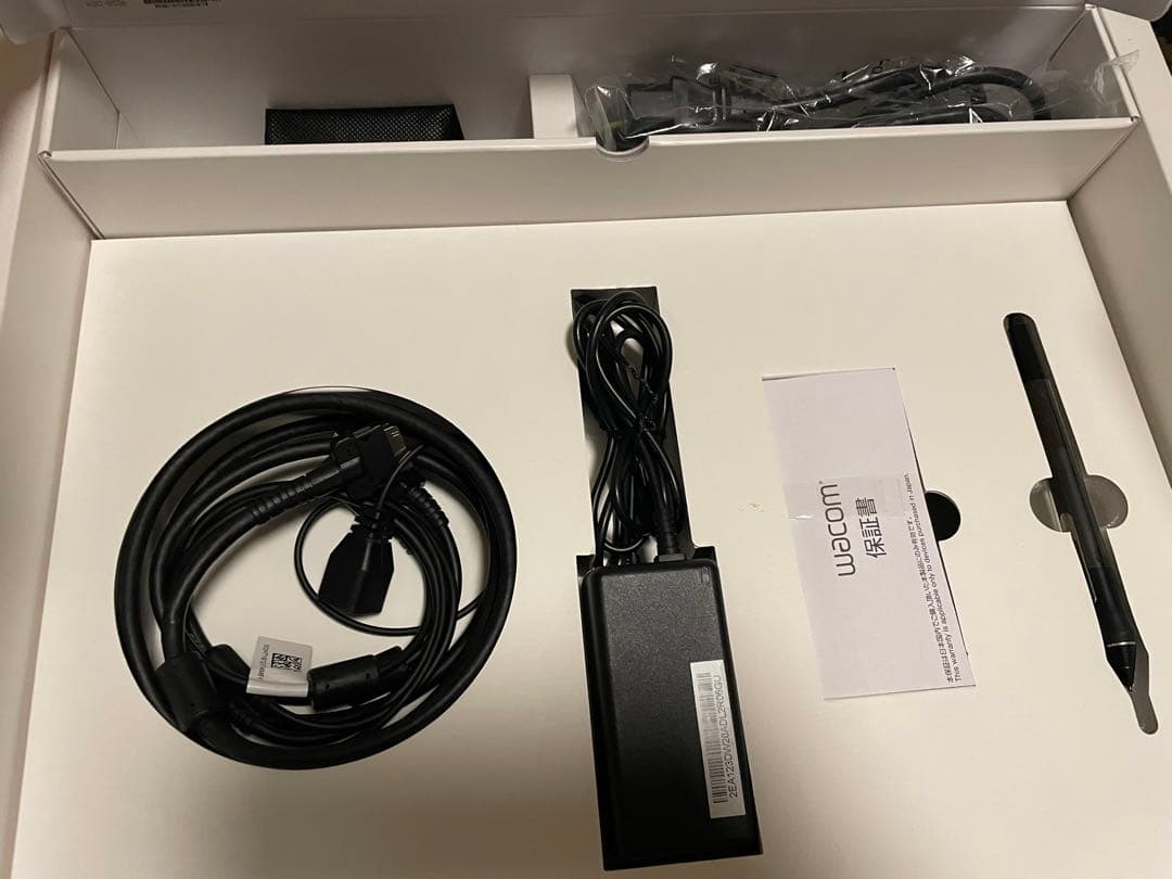 Wacom Cintiq 16 液晶ペンタブレット/DTK-1660/K1-DX