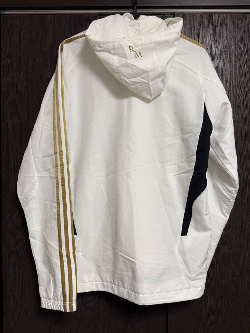 レアル・マドリード　トレーニングジャージ　上下セット
