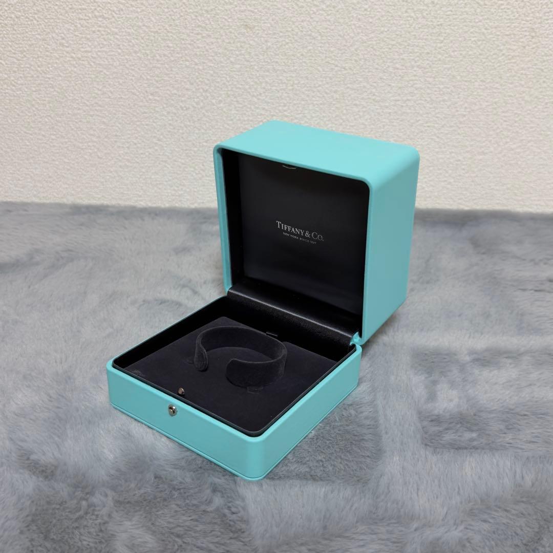 【極美品】ティファニー　バングルケース　空箱　現行品