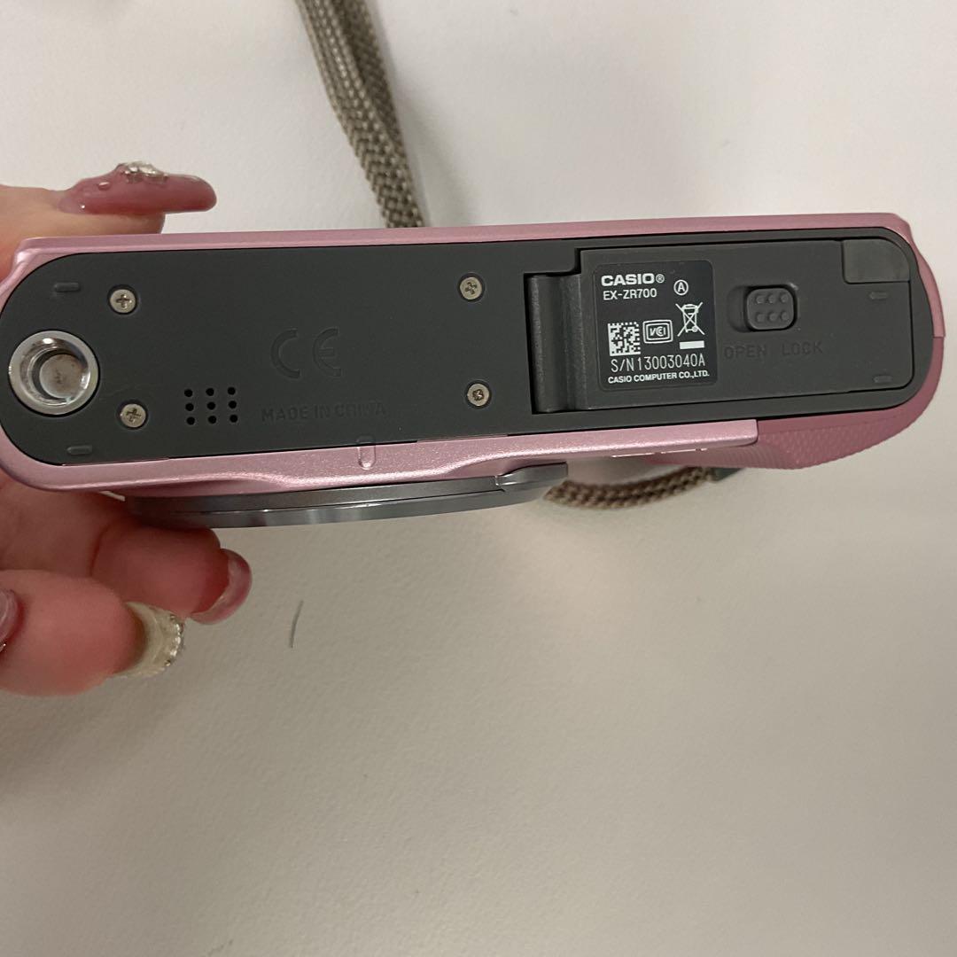 D1853 CASIO EXILIM EX–ZR700 HSデジタルカメラ