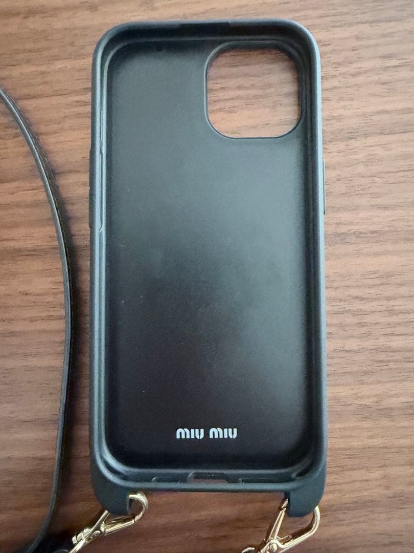 MIU MIU ブラック iPhone15用ケース ストラップ付き