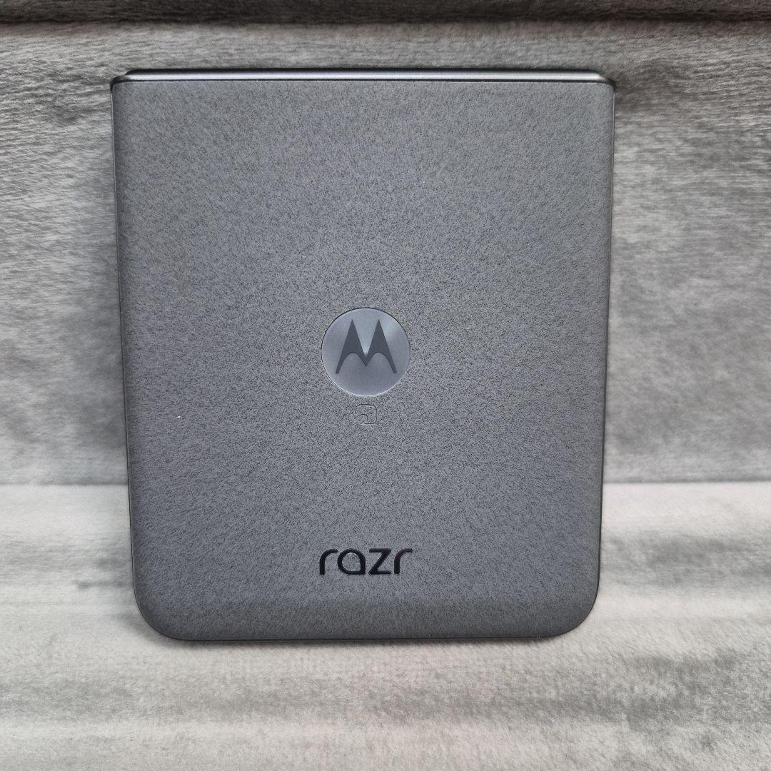 【格安】motorola razr 50 SIMフリー 目黒蓮CM