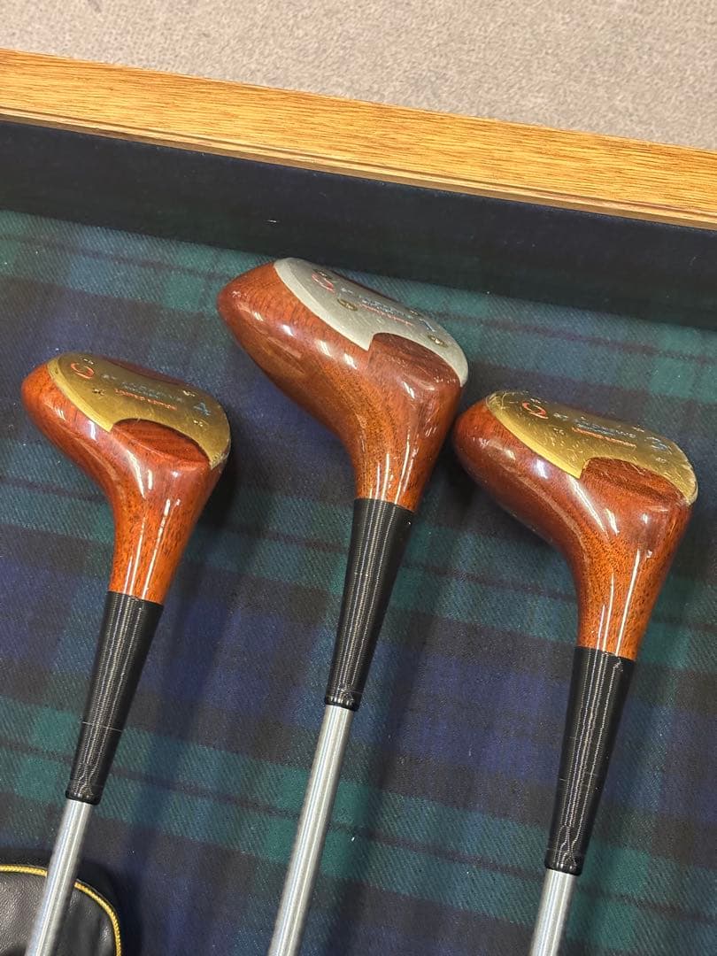 値下げ！クィーンエリザベス ゴルフクラブセット 木製ケース付き 中古