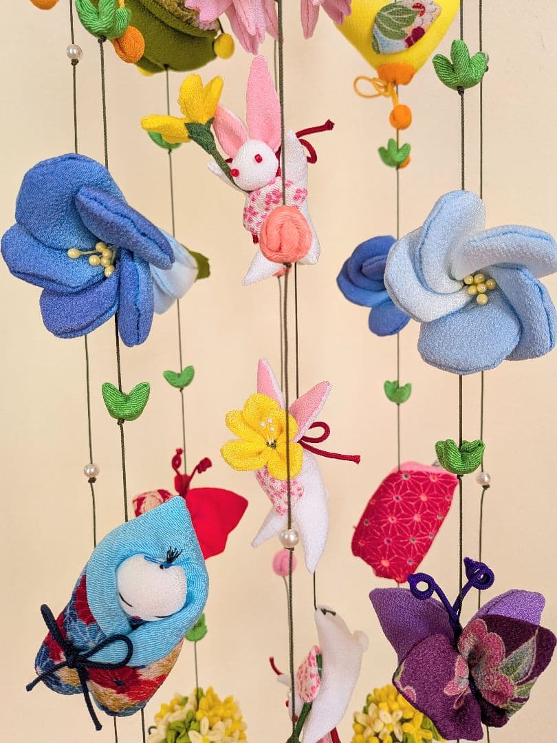 チロルパン「春のつるしかざり」「水仙」