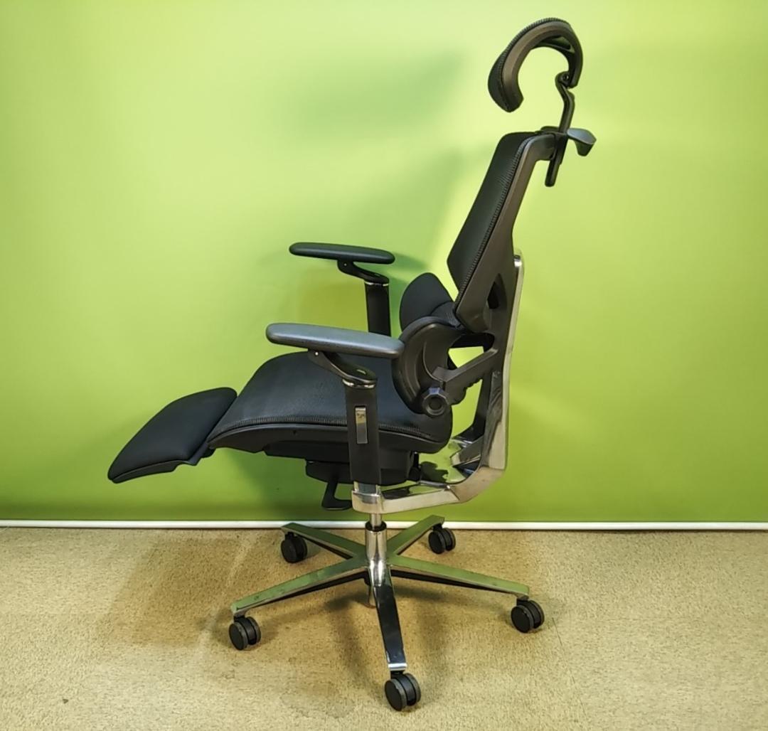 xqt　EastForce　モンスターランバートチェア　ブラック　中古