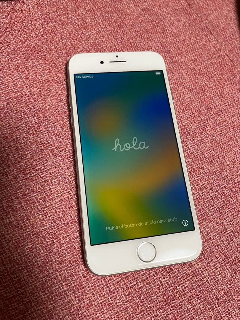 Apple iPhone 8 シルバー SIMフリー