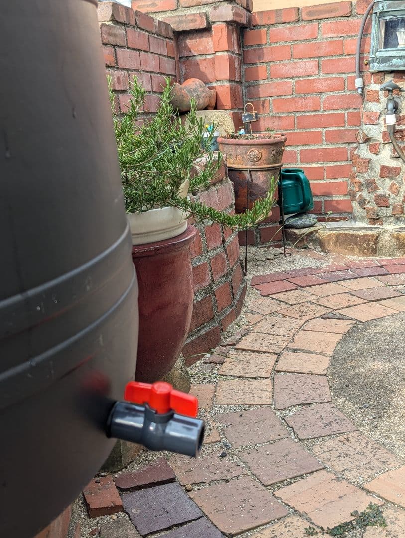 雨水タンク170Lコック付き