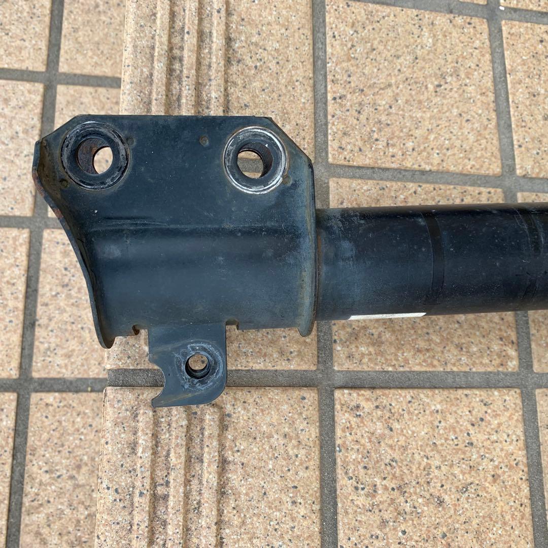 L700S ミラジーノ ストラット ショック&サスペンション アブソーバー