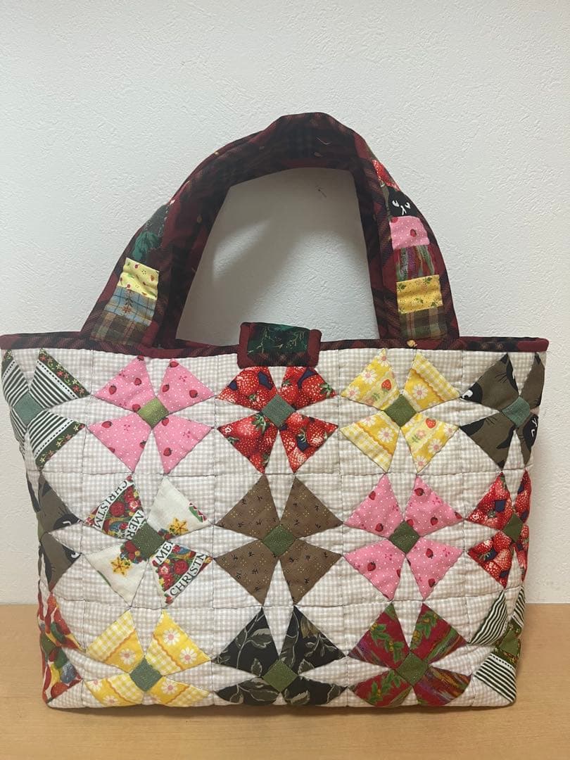 すーちゃんと猫サンタバック