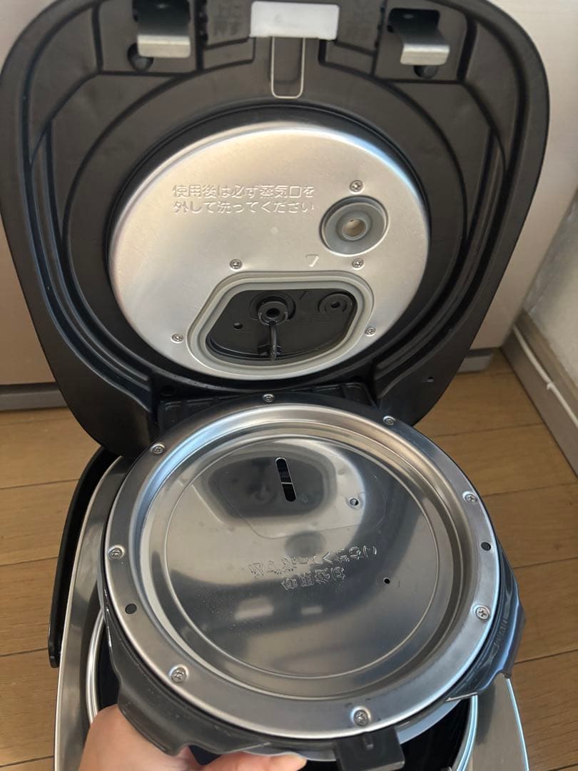 TOSHIBA真空圧力IHジャーRC-10VSV -2023年製 動作保証付き