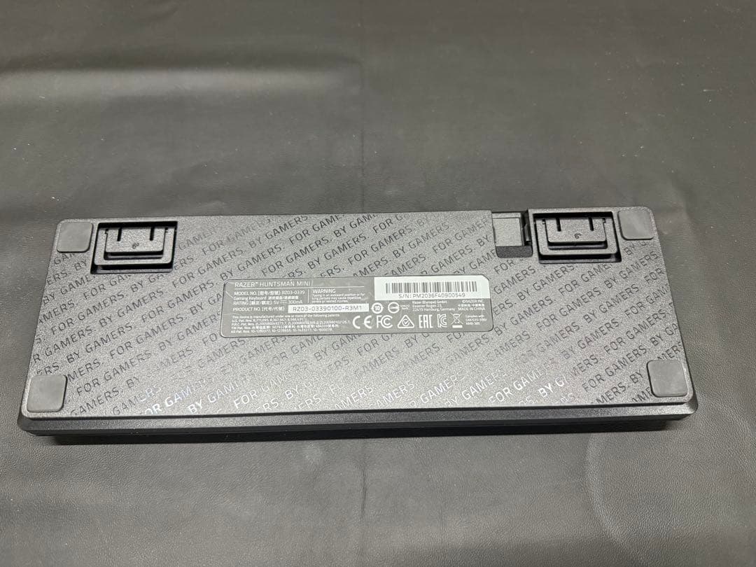 Razer Huntsman Mini 英語 US配列 60% 紫軸