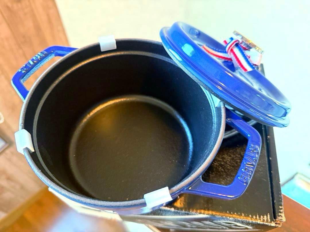 ストウブ希少限定ロイヤルブルー新品ラウンドココット１６ｃｍ箱＆生涯保証付