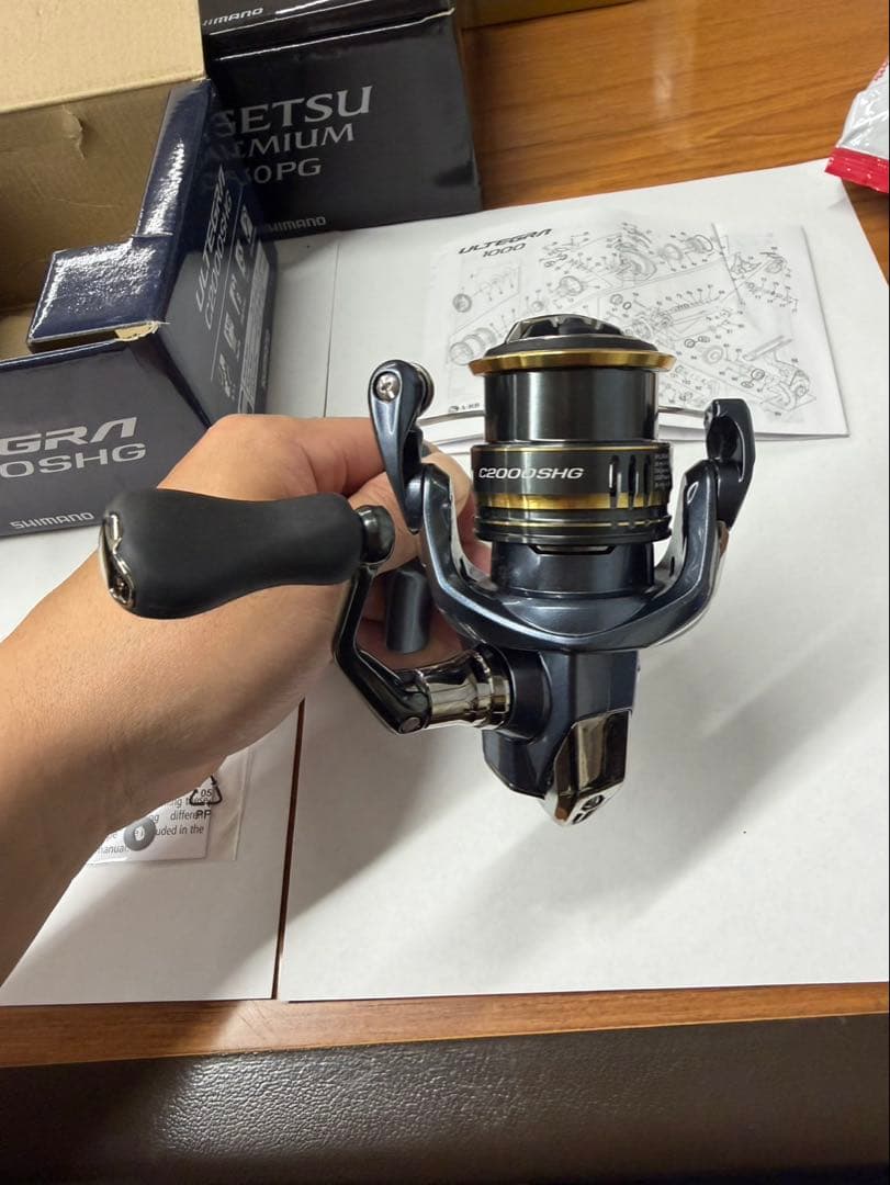 シマノ　アルテグラ　c2000 shg スピニング　リール