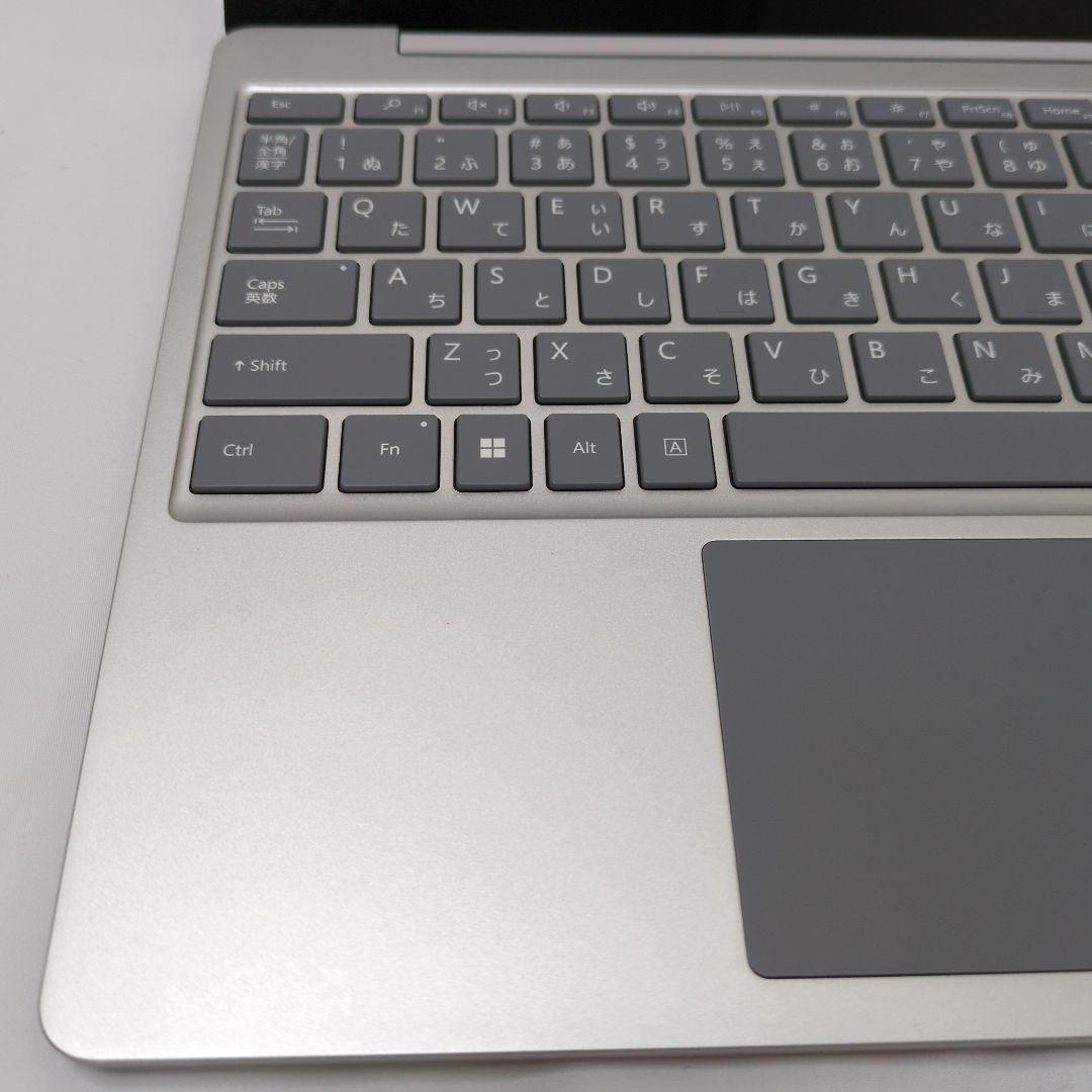 Surface Laptop Go2　KQ8-00017　PC00500051