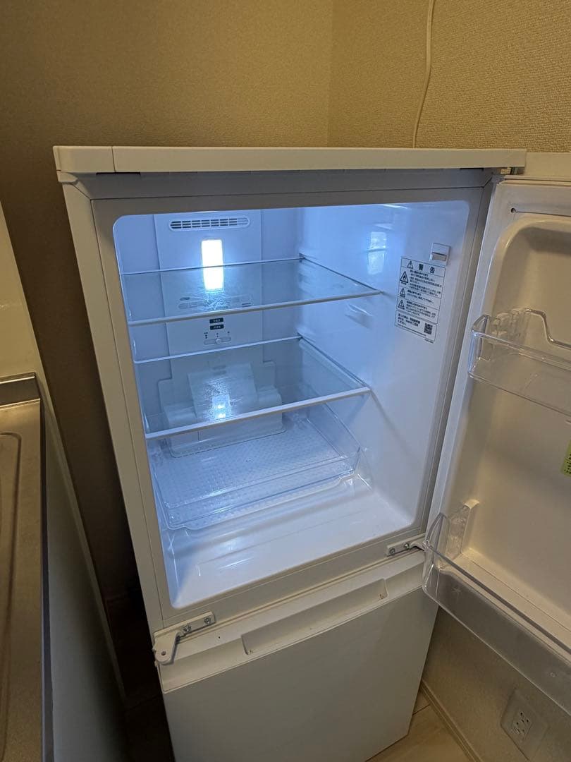 『発送日限定』SHARP 2ドア冷蔵庫 152L SJ-D15G-W 2021年