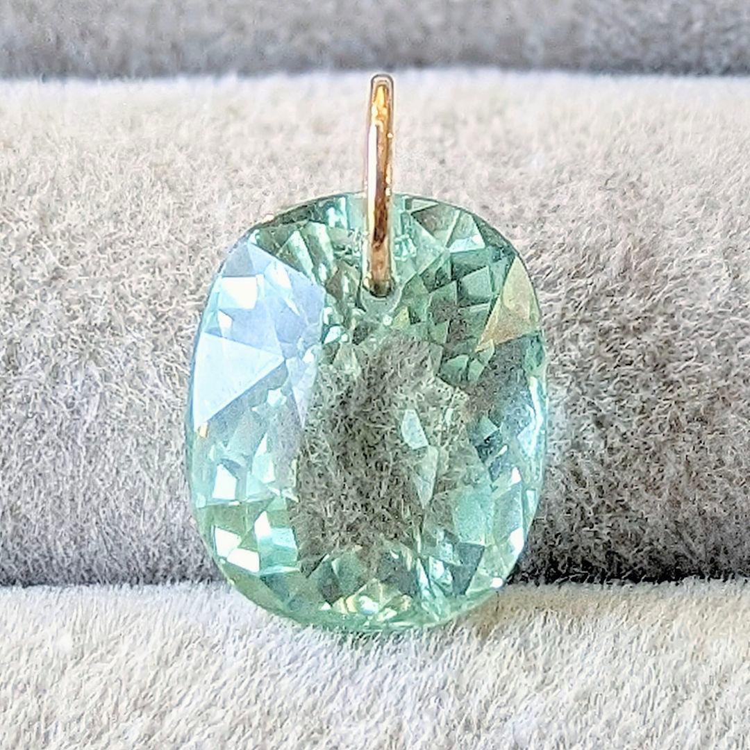 ♢N♢K18 グリーンベリル 3.38ct チャーム ペンダントトップ