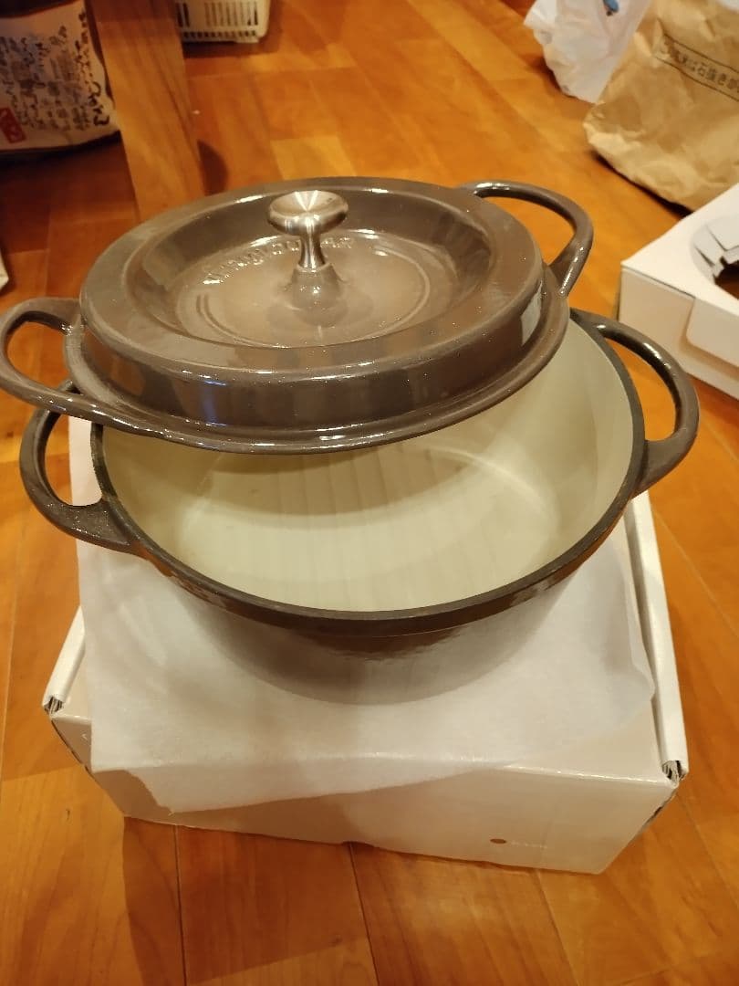 バーミキュラ　Vermicula　オーブンポットラウンド18cm　パールブラウン