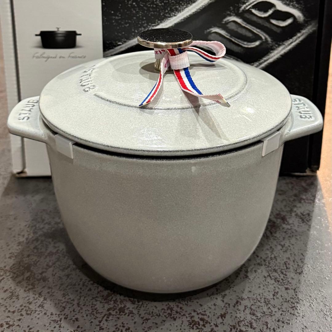 STAUB ストウブ　ラ・ココット de GOHAN Mサイズ
