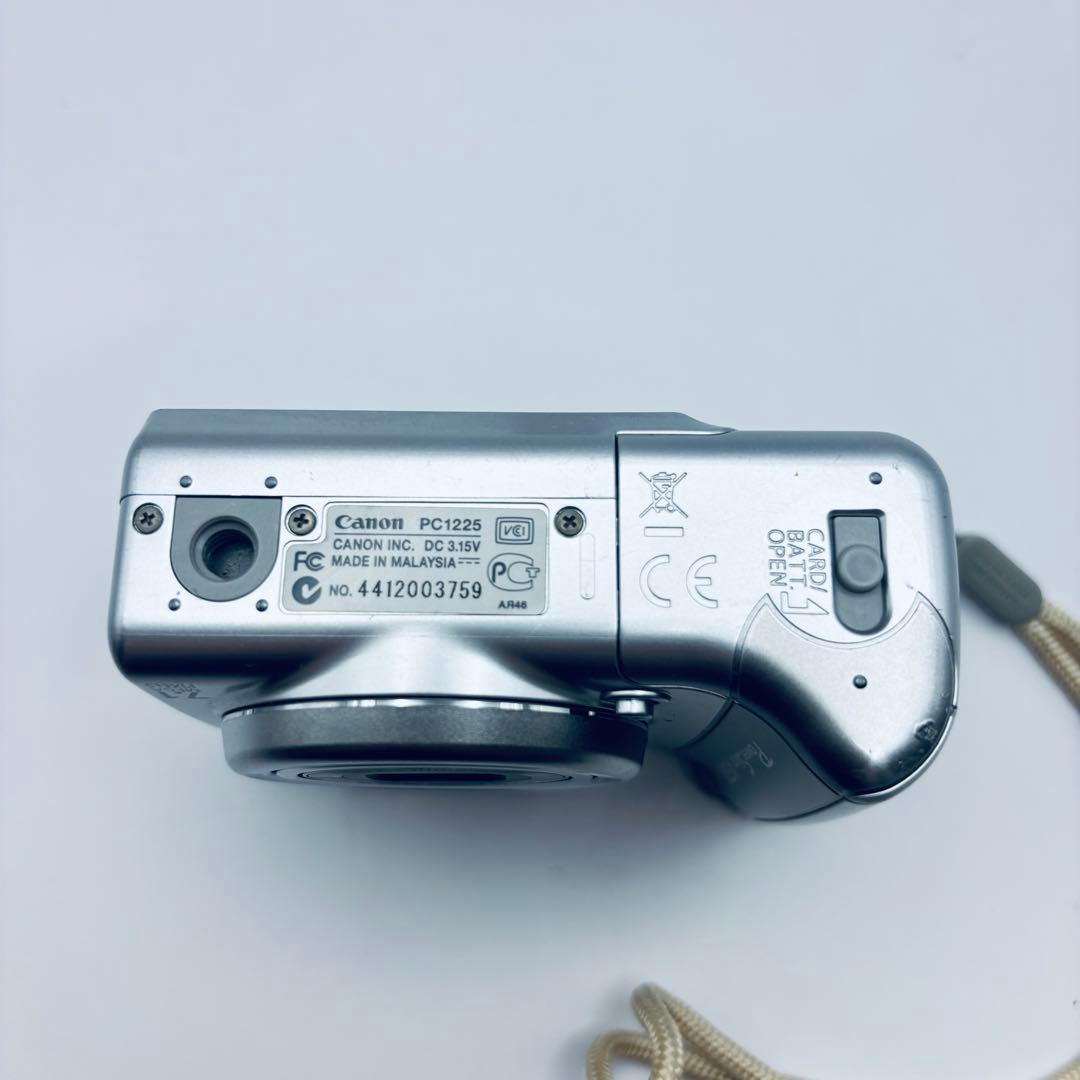 ②Canon PowerShot A570 IS コンパクトデジタルカメラ