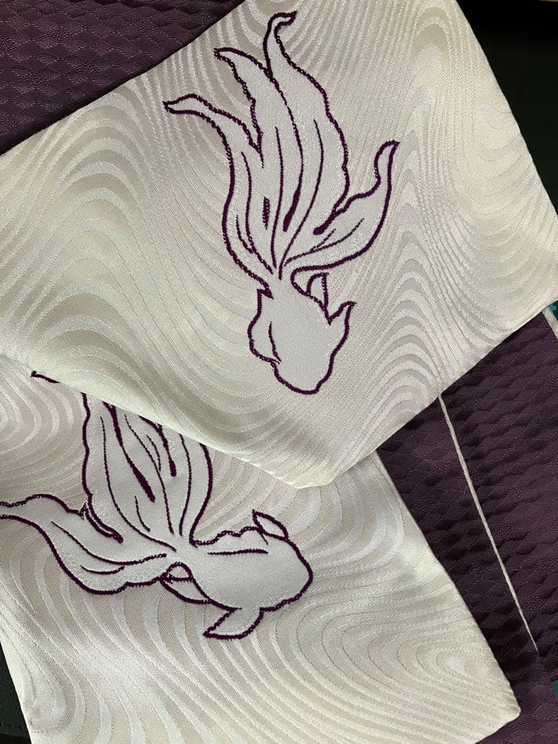 【地紋入高級】金魚模様 正絹 高級半幅帯 リバーシブル 紫 白 クリーム色