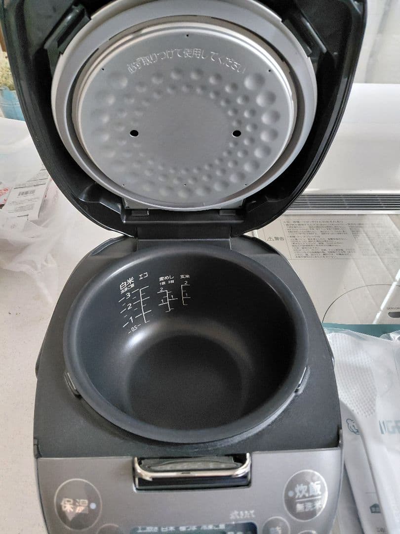 TIGER IHジャー炊飯器 JPF-G055スチールブラックKL 25年製3合