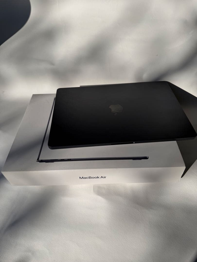 土*！様 MacBook Air 15インチ M2 2023 256GB ダーク