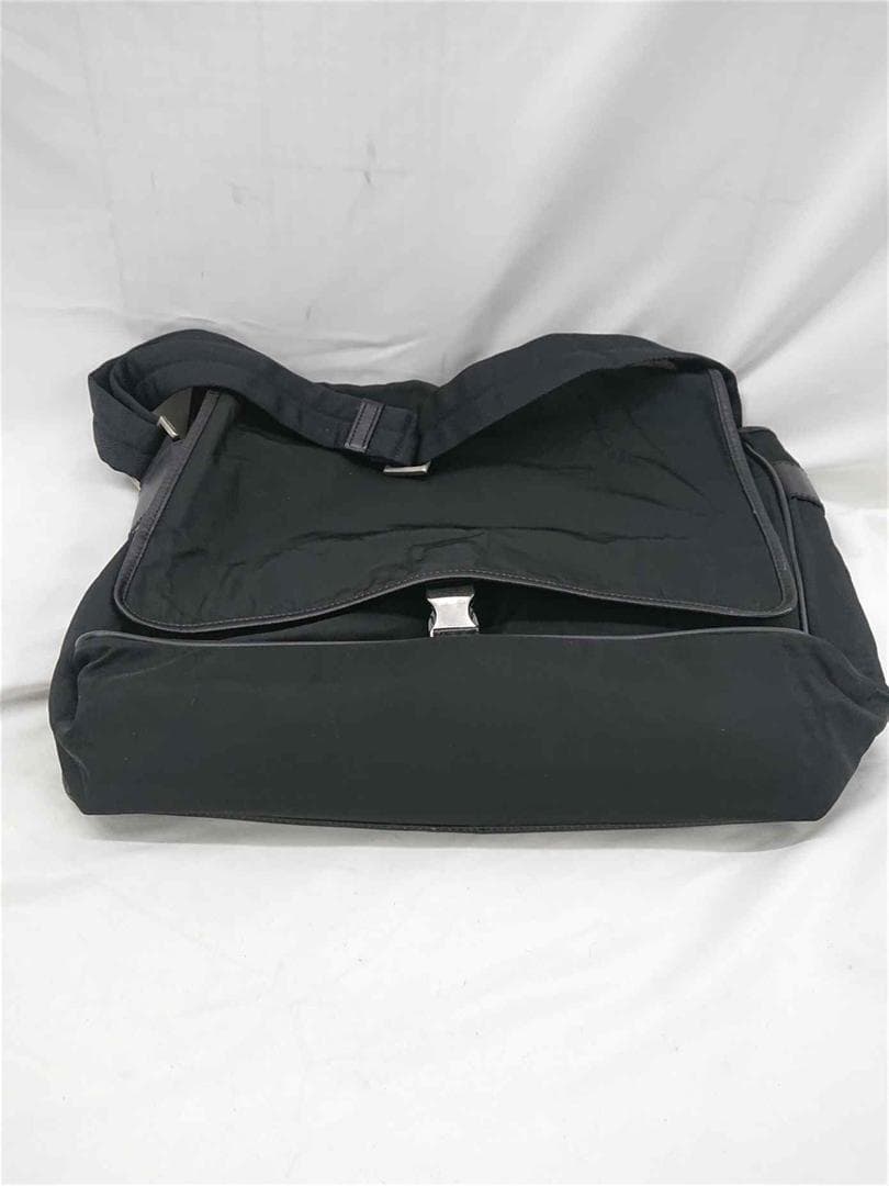 ◎プラダ PRADA メッセンジャーバッグ ナイロン ブラック系 メンズ