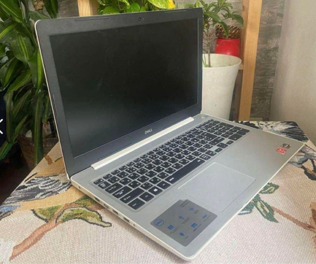 DELLパソコンノートメモリ8GB/SSD高速動作順調　Windows11