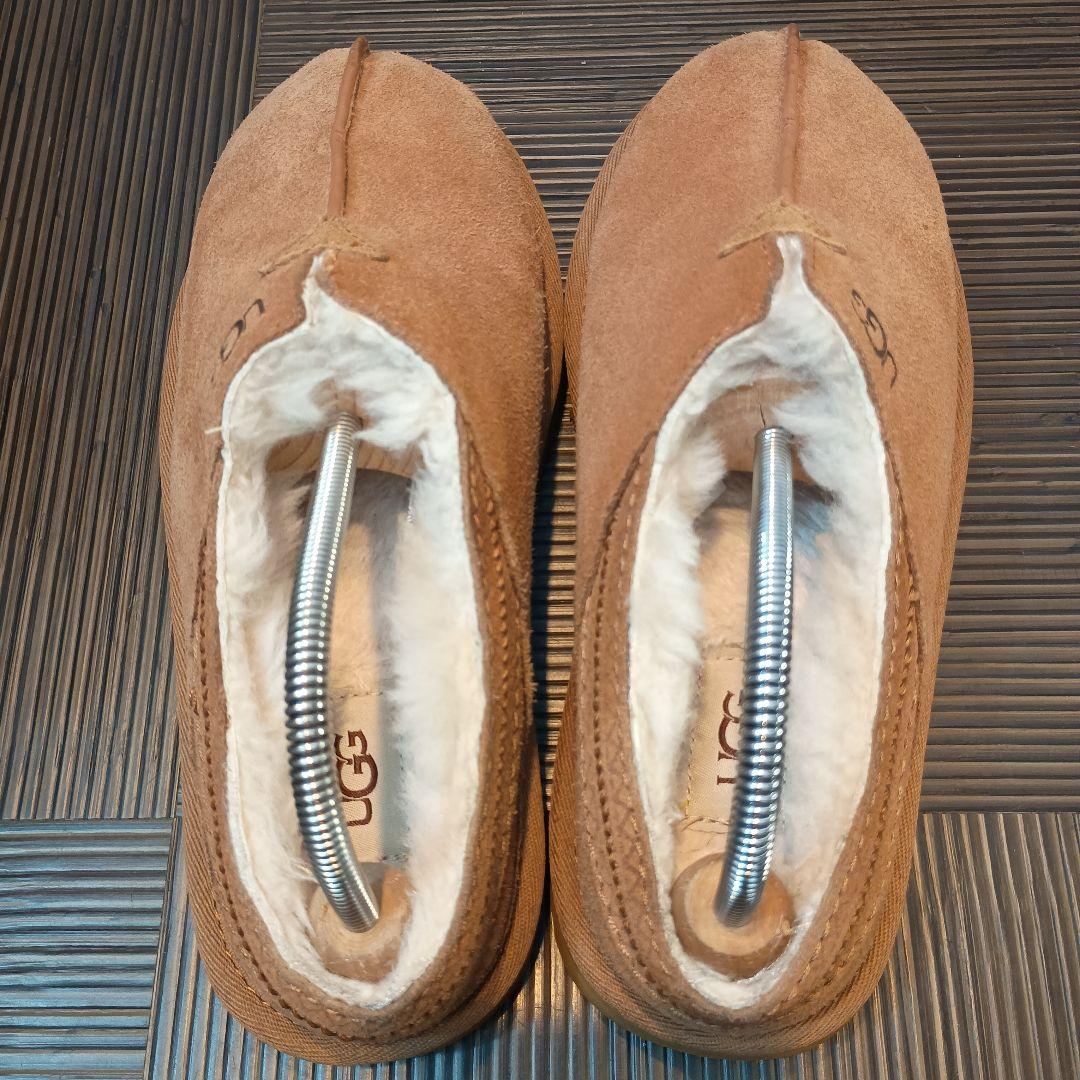 UGG NEUMAN アグ ニューマン スリッポン 24センチ