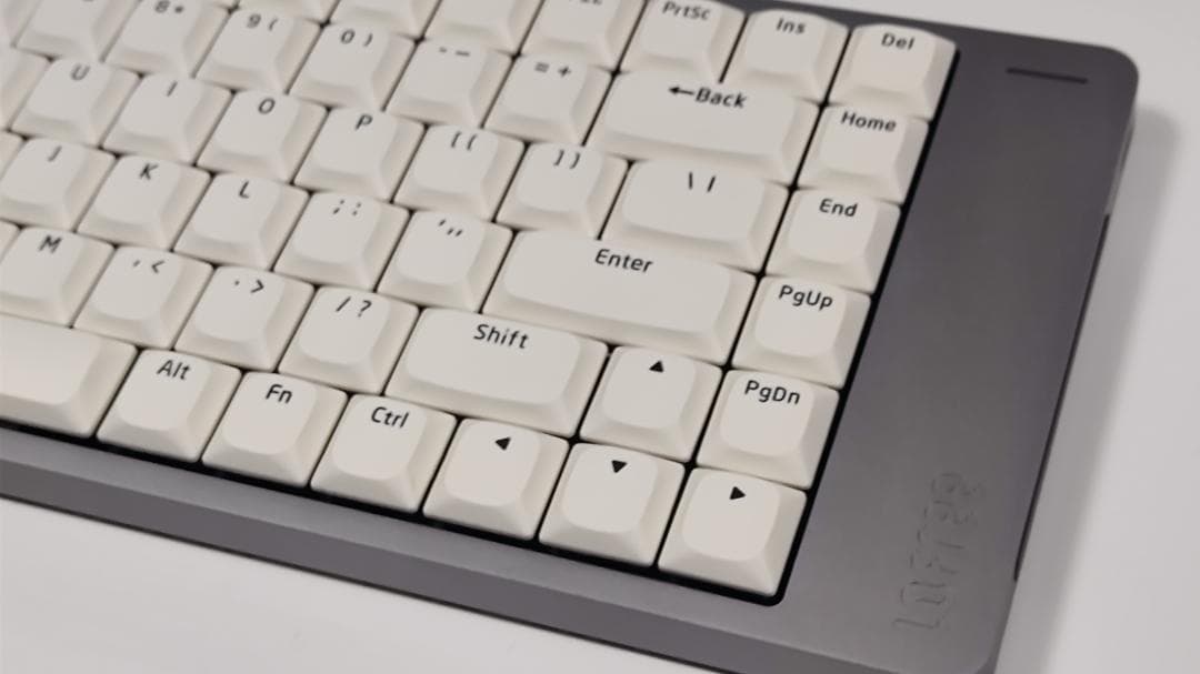 ★特別限定カスタム★LOFREE FLOW2グレー（84キー） × 静音ピンク軸