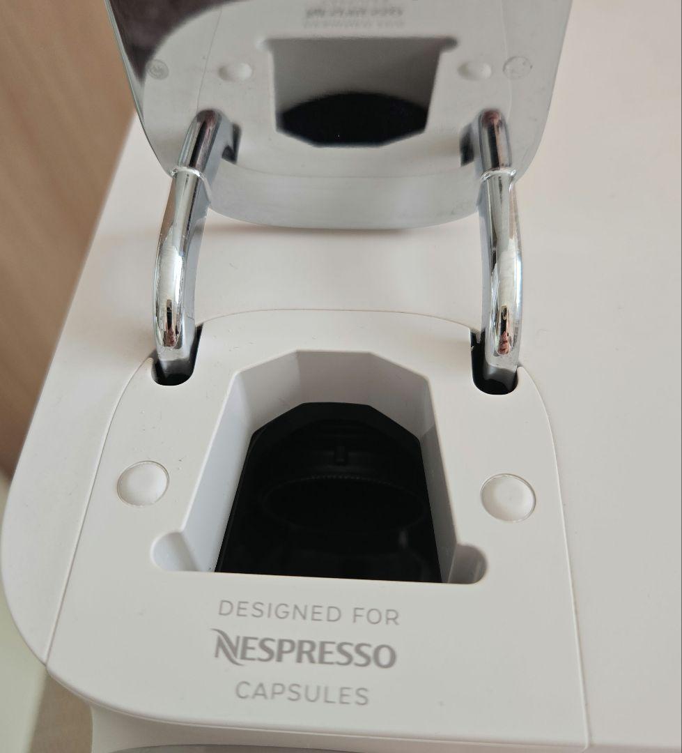 Nespresso エスプレッソマシン ラティシマワン　2021年製