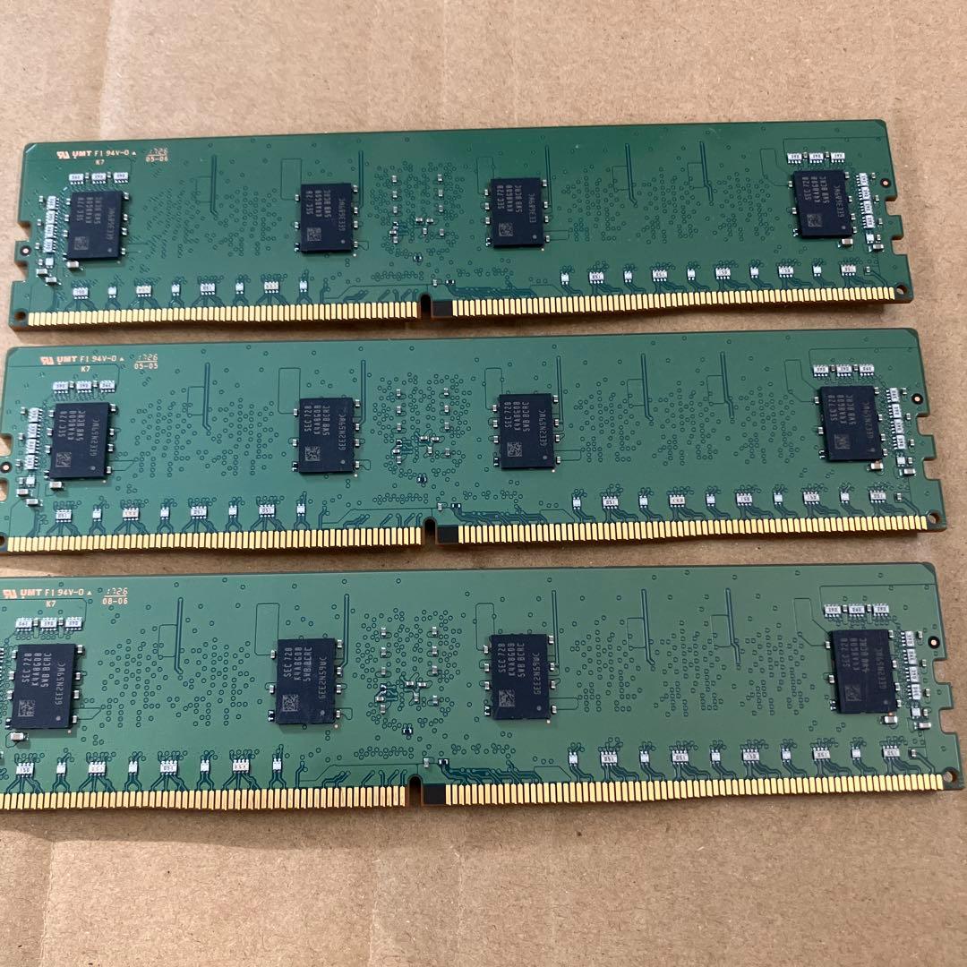 Samsung DDR4 8GB PC4-25600 メモリー 3枚セット