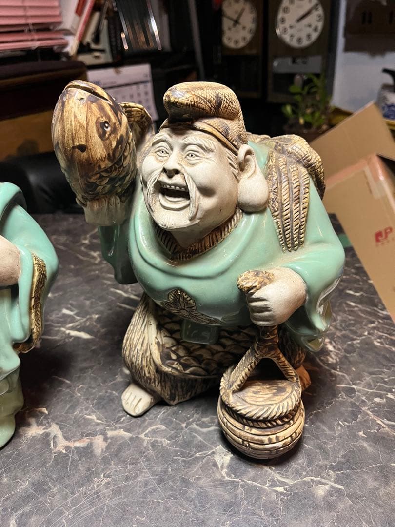 大黒天大黒様 恵比寿様、 明治時代の青磁 貴重な1対 七福神　 青磁 陶器製