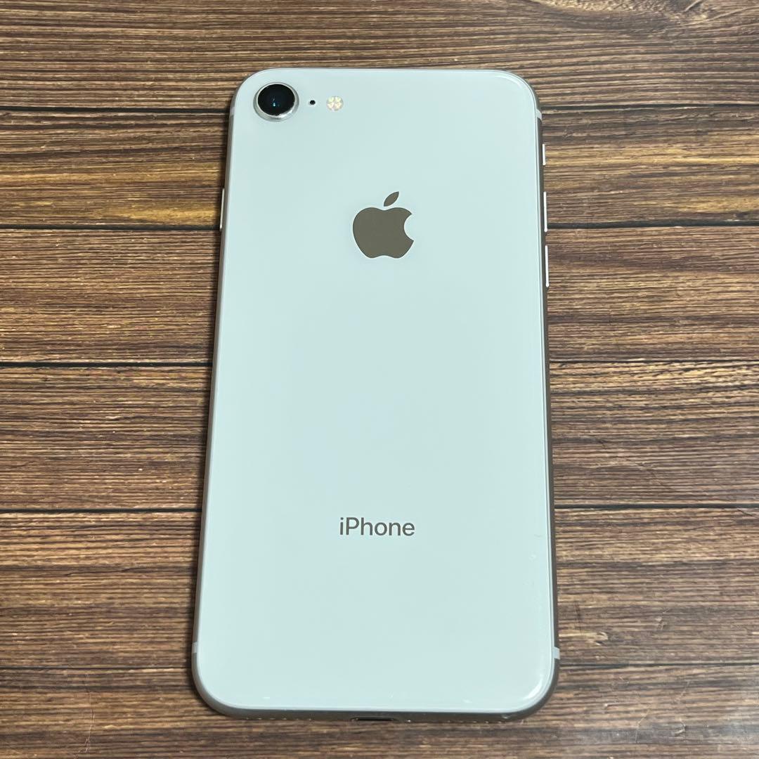 Apple iPhone 8 64GB シルバー　SIMフリー