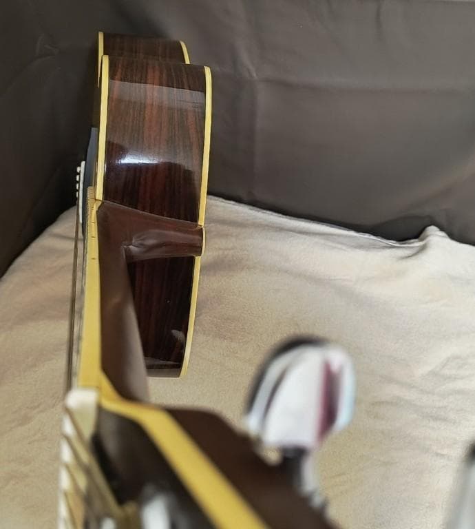 YAMAHA　アコースティックギター　FG-252B