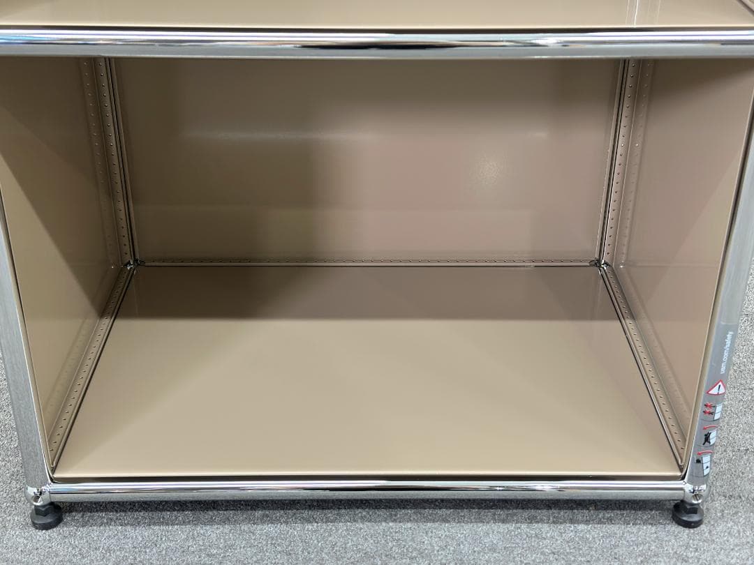 正規品ほぼ未使用品■USMハラー■スリムキャビネットシェルフ　1列3段　ベージュ