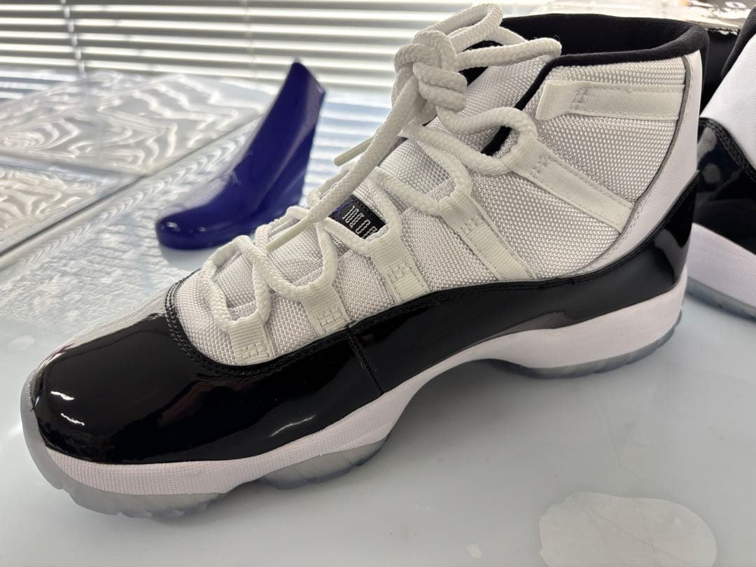 シューズ(男性用) NIKE AIR JORDAN11 RETRO