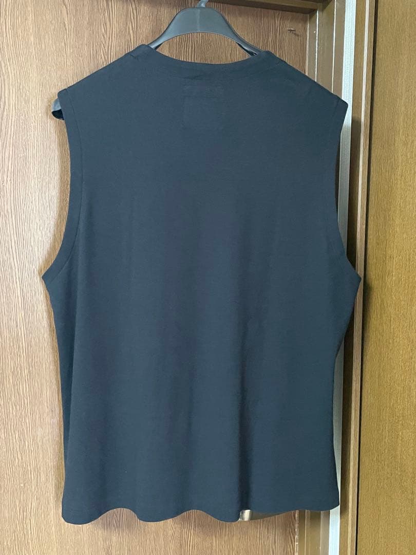 Ｖネックベスト