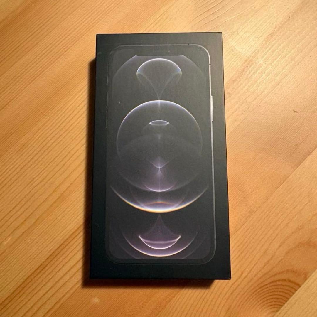 iPhone12Pro 512GB SIMフリー バッテリー81% ケース付き