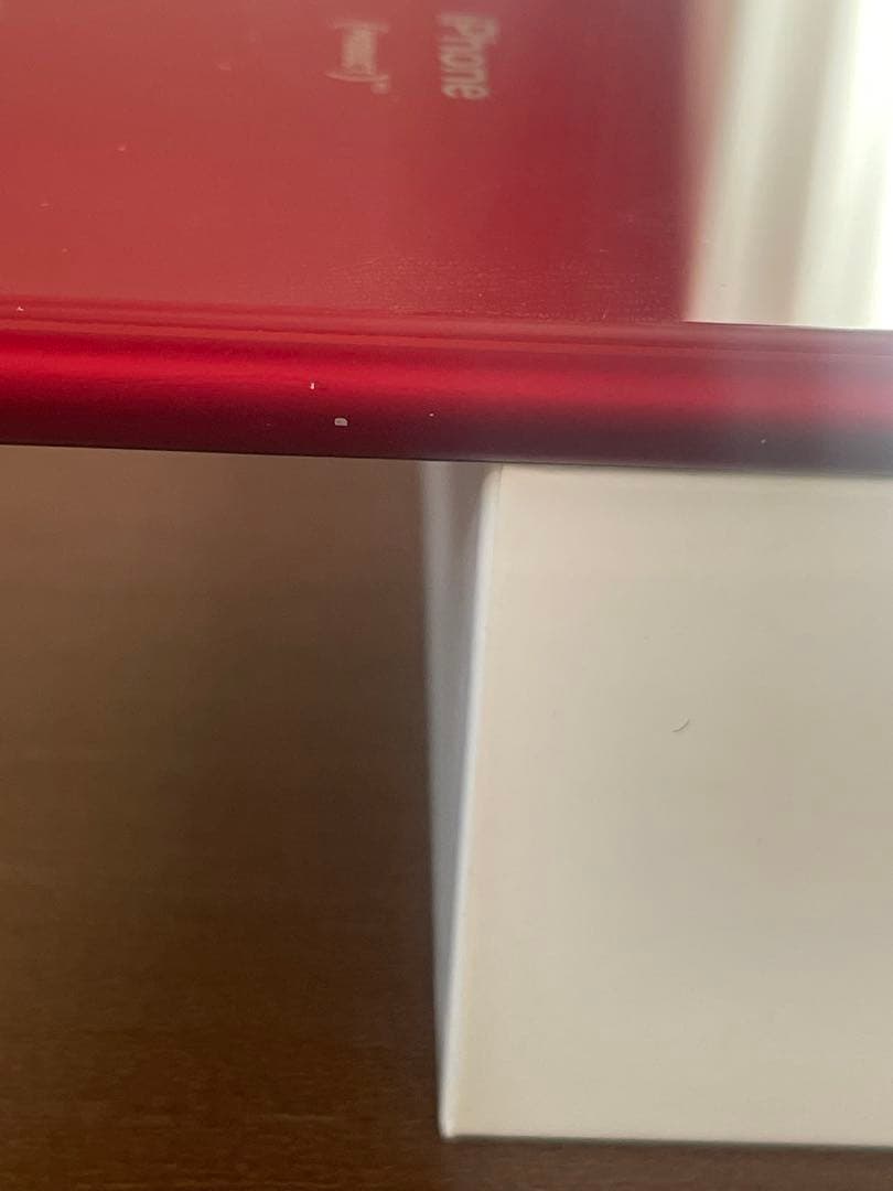 iPhone 8 (赤色) 本体