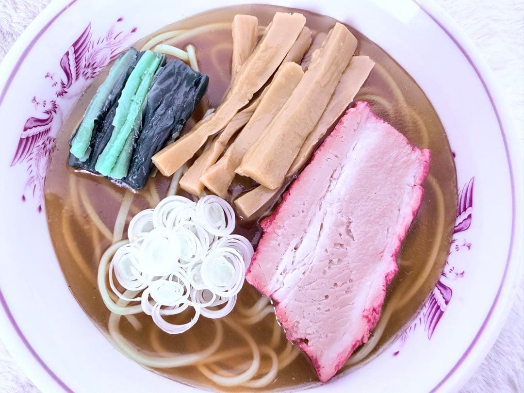 【食品サンプル】かわいいミニラーメン 昭和レトロ 醤油味風 直径17.5cm