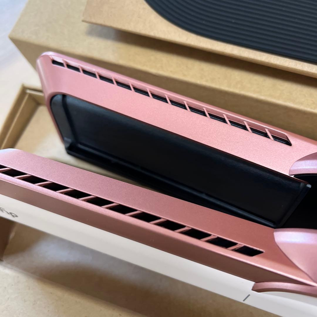 ダイソン　ストレイトナー　ピンク