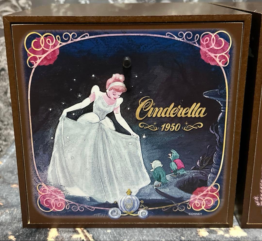 d*2様 ディズニー 木製 引き出し シンデレラ・ピーターパン 小物入れボックス