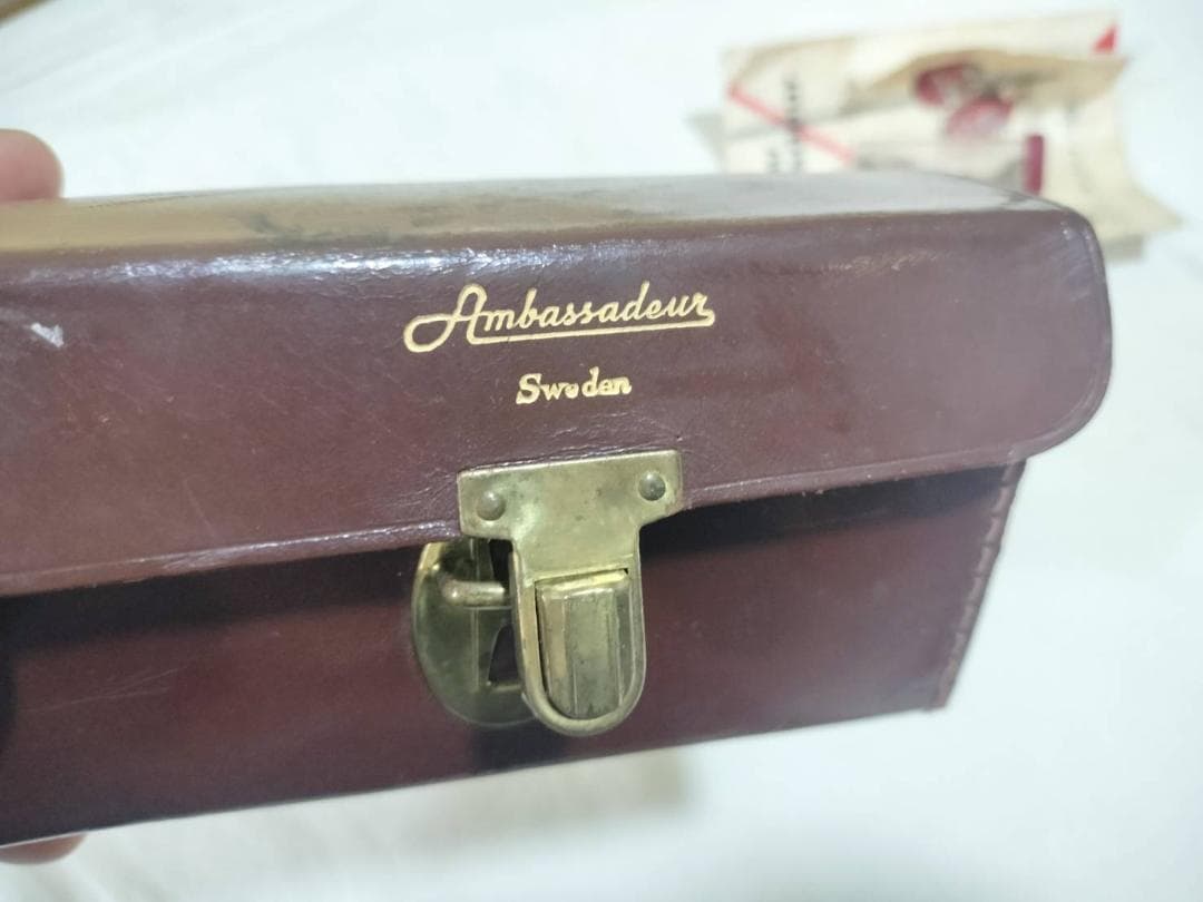 ABU GARCIA アブ アンバサダー 5000　4ネジ 赤　#435709