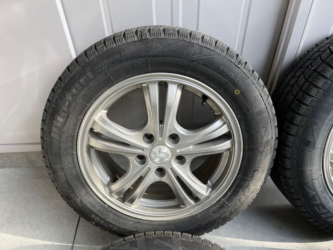 HIFLY 205/60R16 スタッドレス4本2023年製 トヨタ ノア