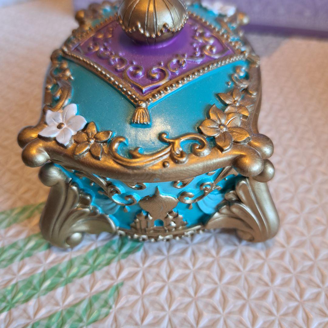 アラジン　ジャスミン　小物入れ　ターコイズ色のジュエリーケース　アクセサリー