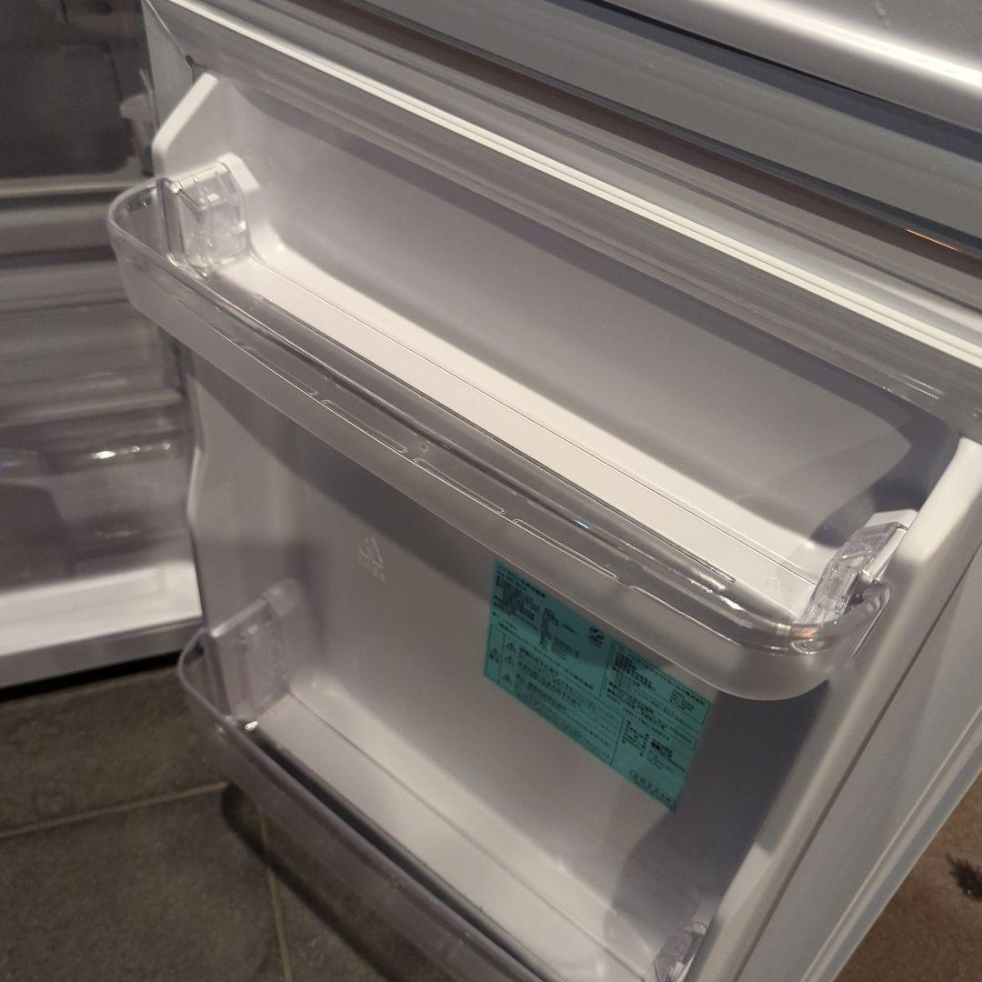 お値引き可！美品！2022年製(東京23区のみ送料と設置無料！)冷蔵庫