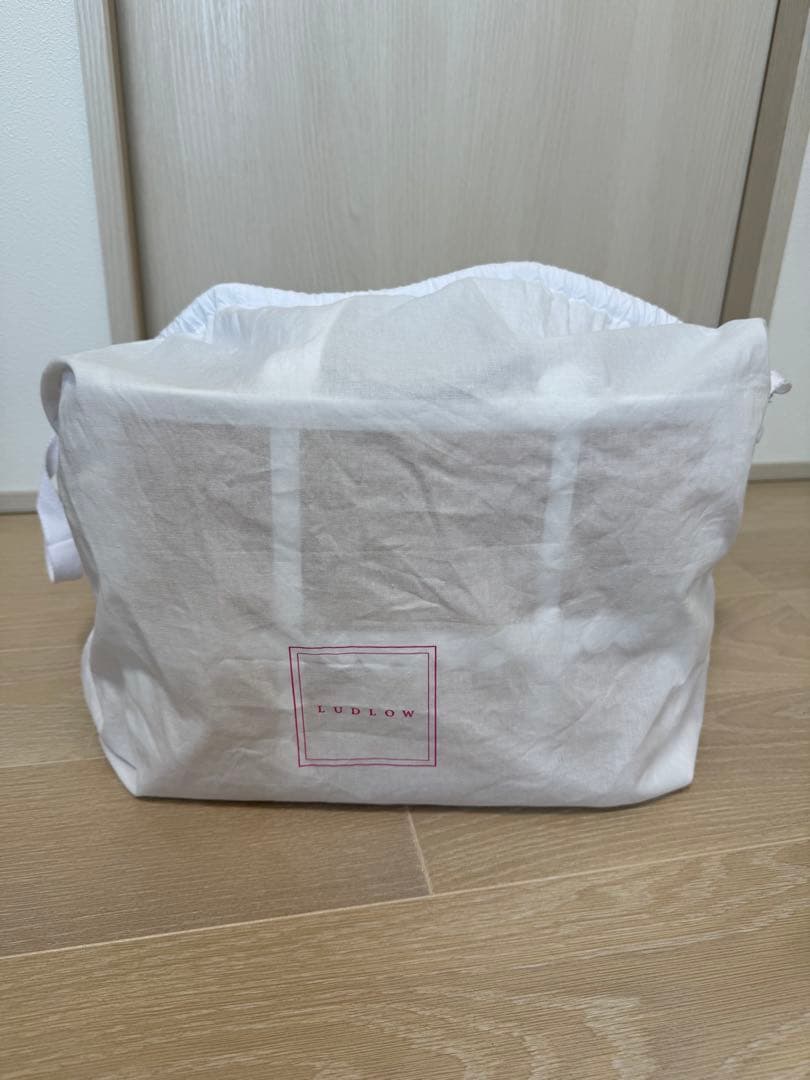 LUDLOW ラドロー スカラップ ラフィア トートバッグM 白