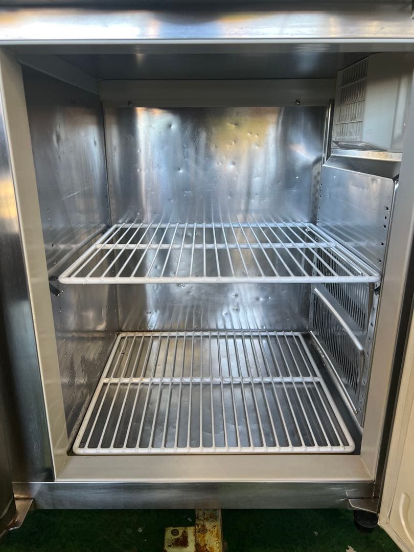 2012年ホシザキテーブル形冷凍冷蔵庫 1800x600x800